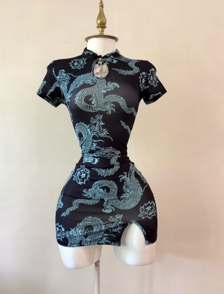 black dragon print bodycon mini dress with slit-1