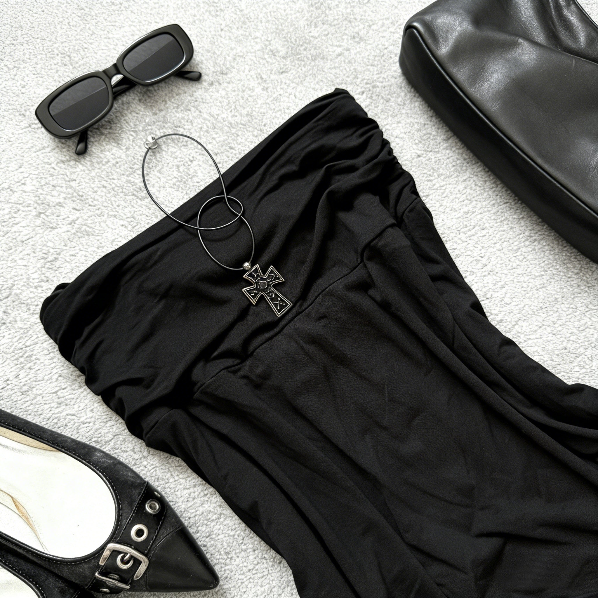 black strapless mini dress bodycon tube dress sexy little black dress outfit-2