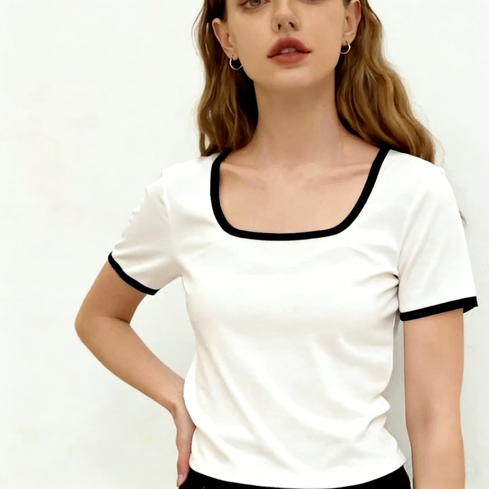 square neck contrast trim short sleeve t shirt